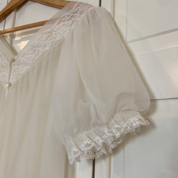 Evette Lingerie - Picture 9 of 9